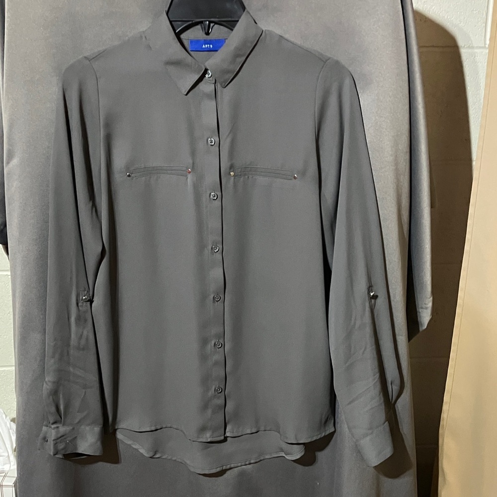 Apt. 9 Dark Gray Button-Front Tunic Blouse